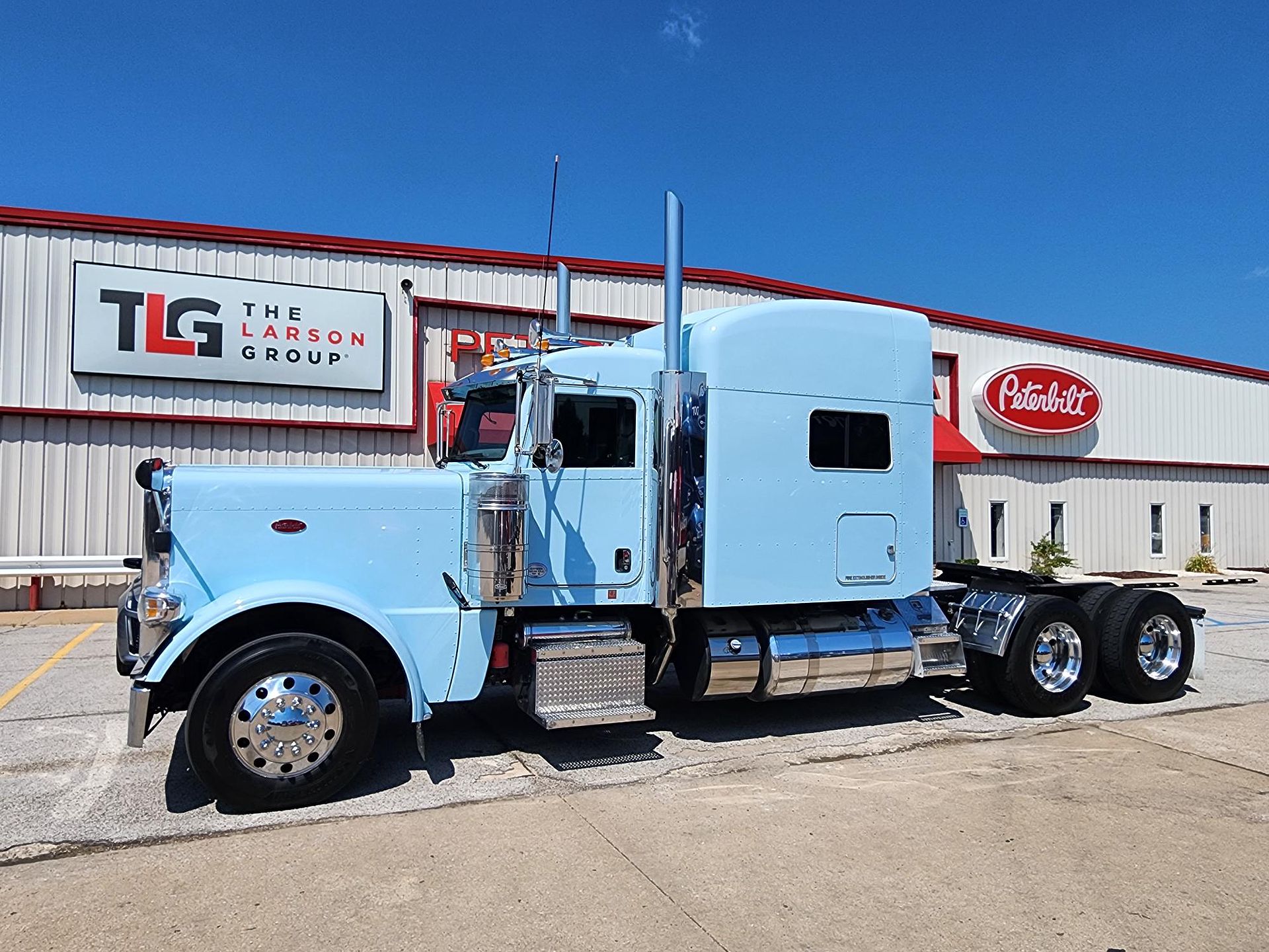 2017 Peterbilt 389