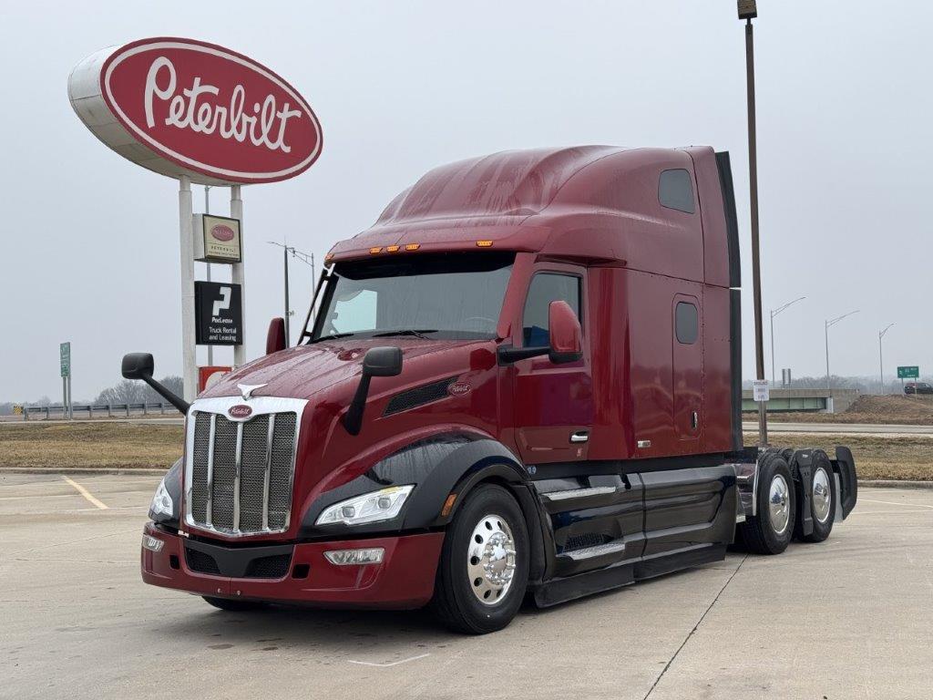 2023 Peterbilt 579