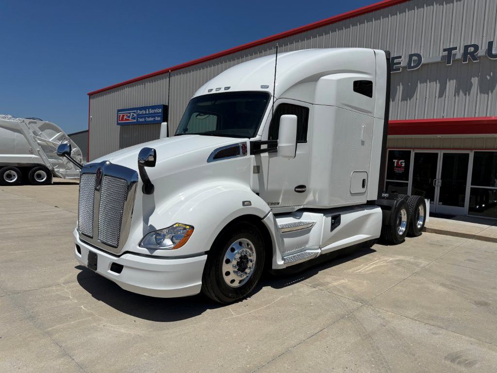 2022 Kenworth T680