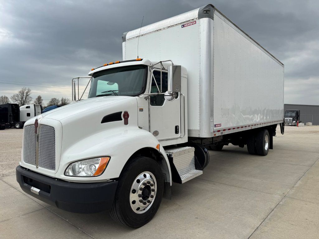 2021 Kenworth T270