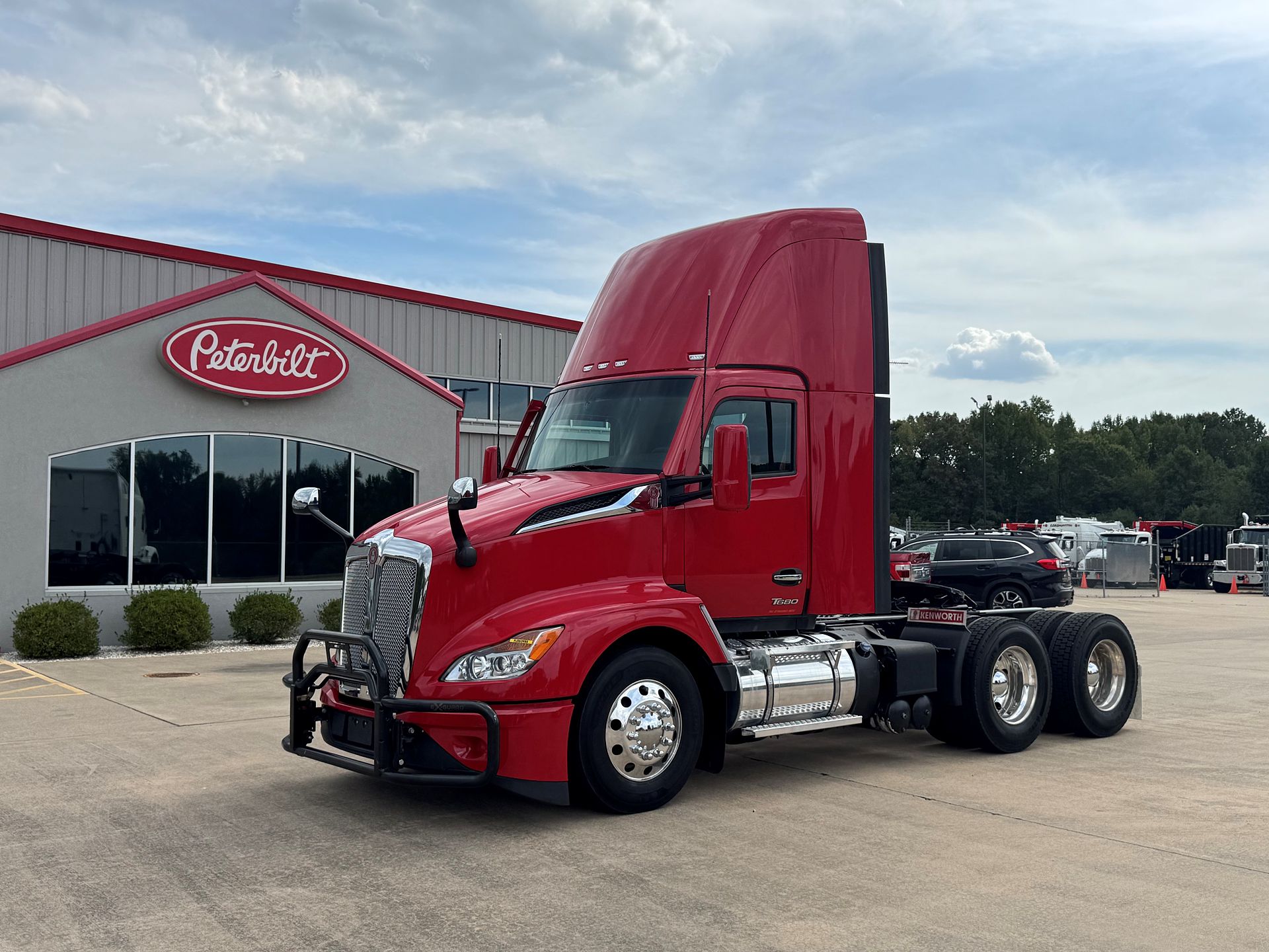 2023 Kenworth T680
