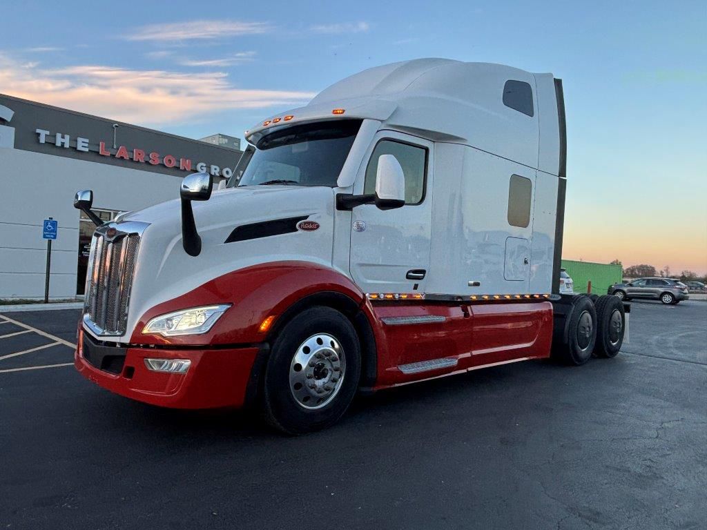 2023 Peterbilt 579