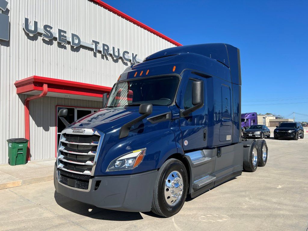 2022 Freightliner CASCADIA 116