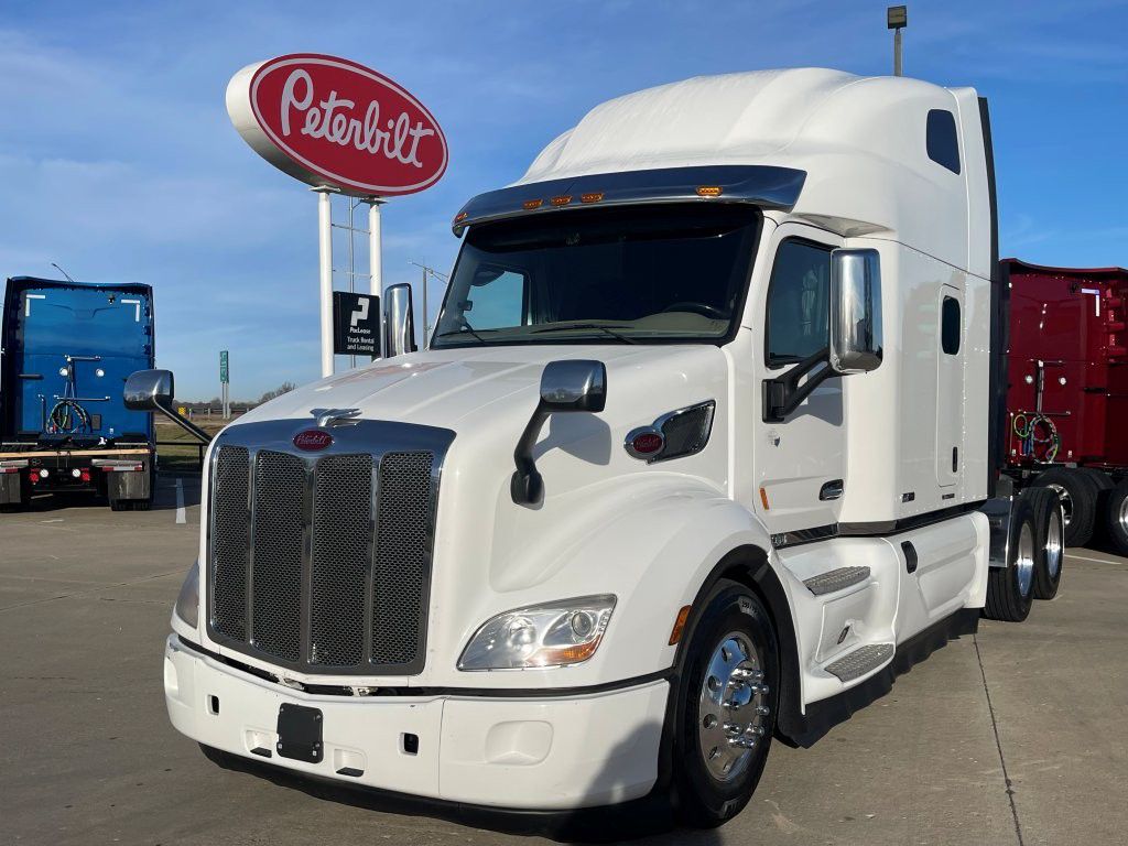 2022 Peterbilt 579