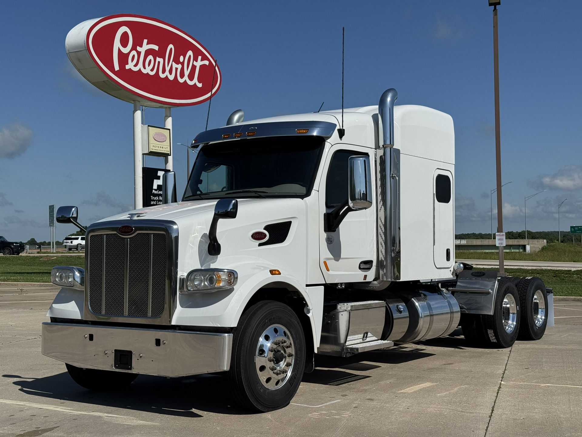 2020 Peterbilt 567