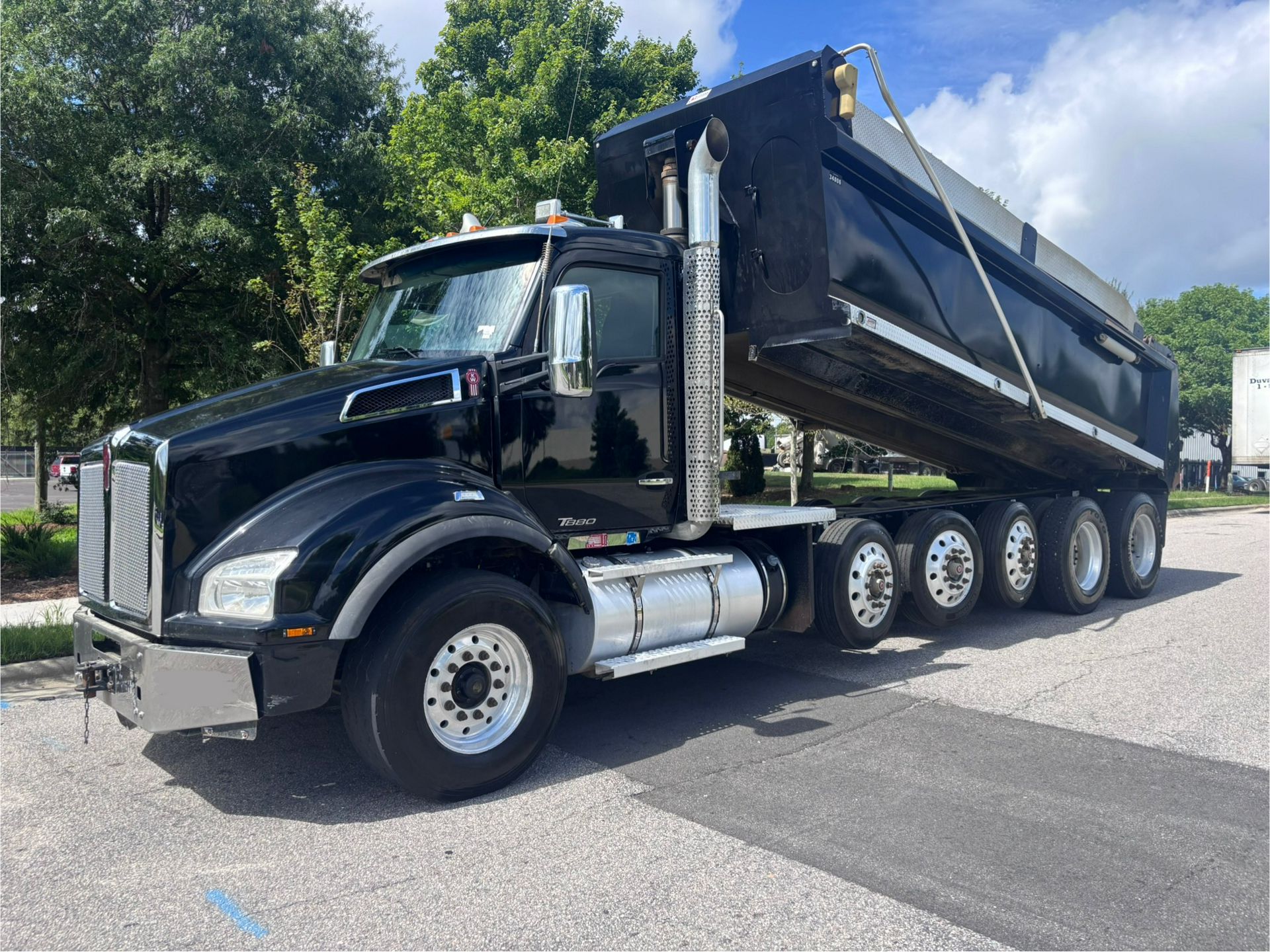 2022 Kenworth T880