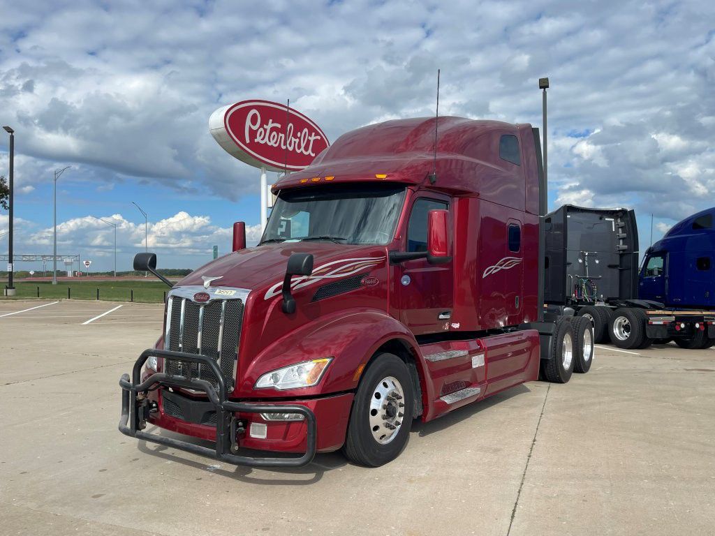 2022 Peterbilt 579