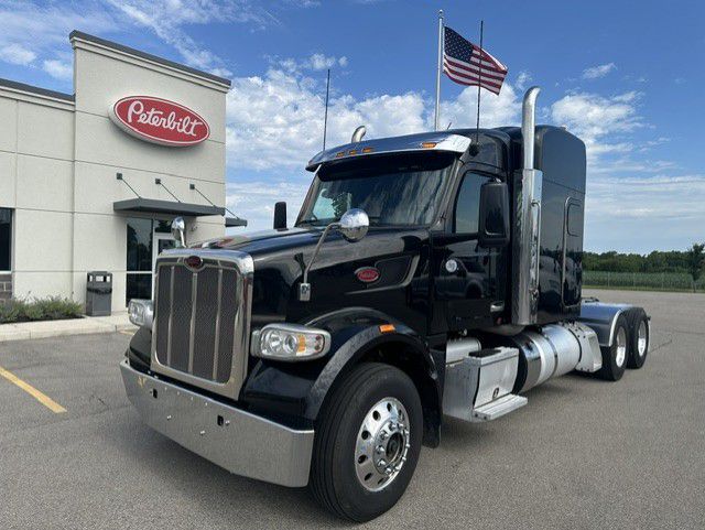 2022 Peterbilt 567