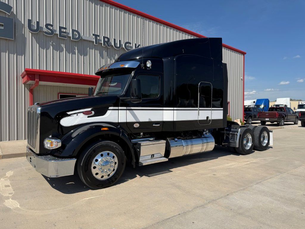 2023 Peterbilt 567