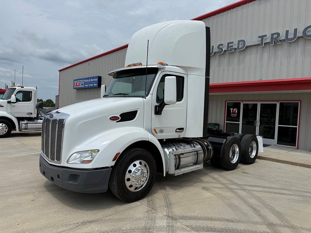 2020 Peterbilt 579