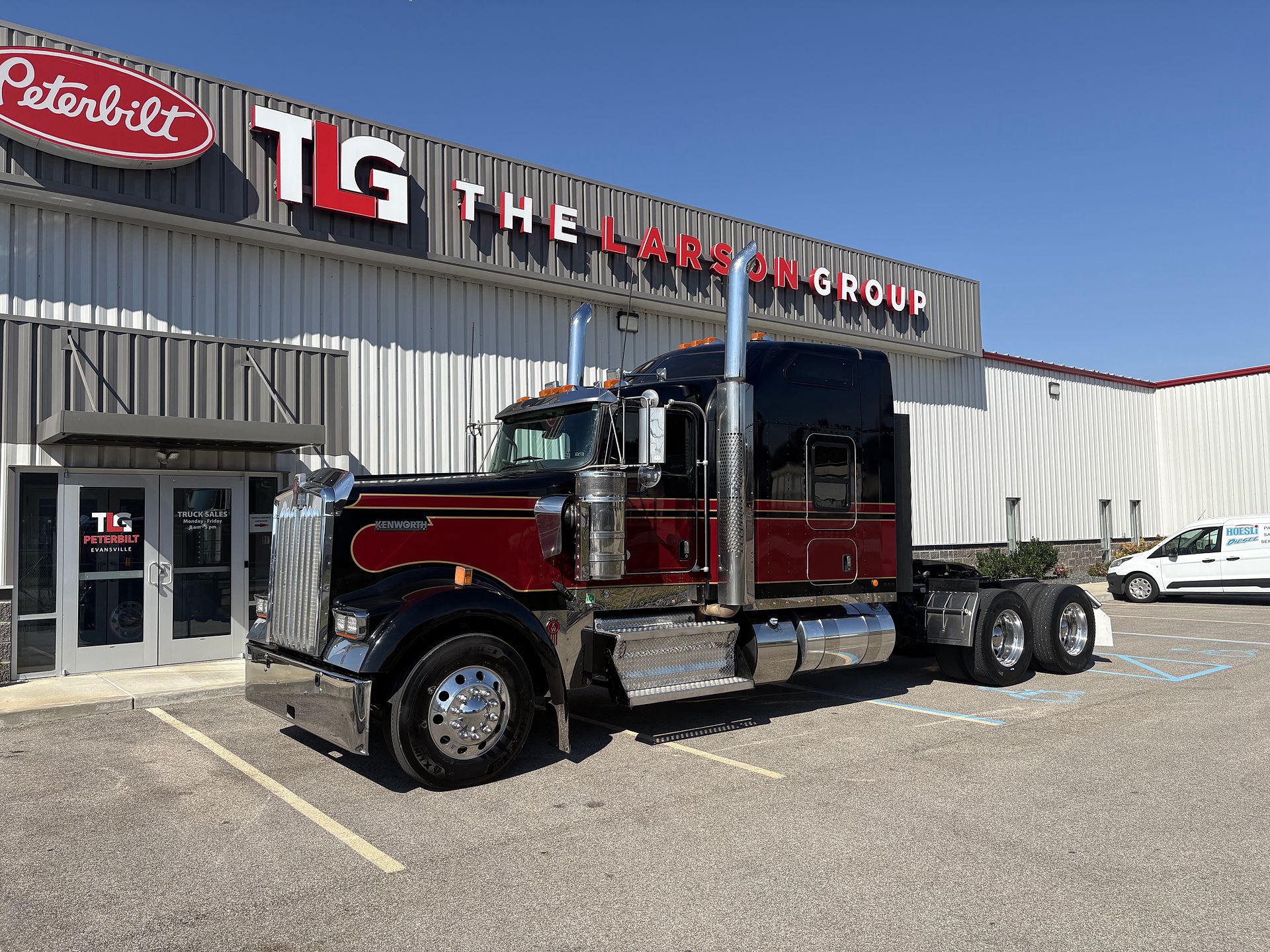 2022 Kenworth W900L