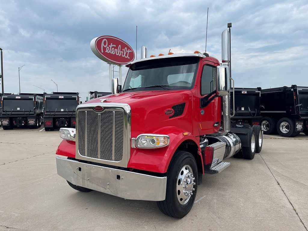 2021 Peterbilt 567