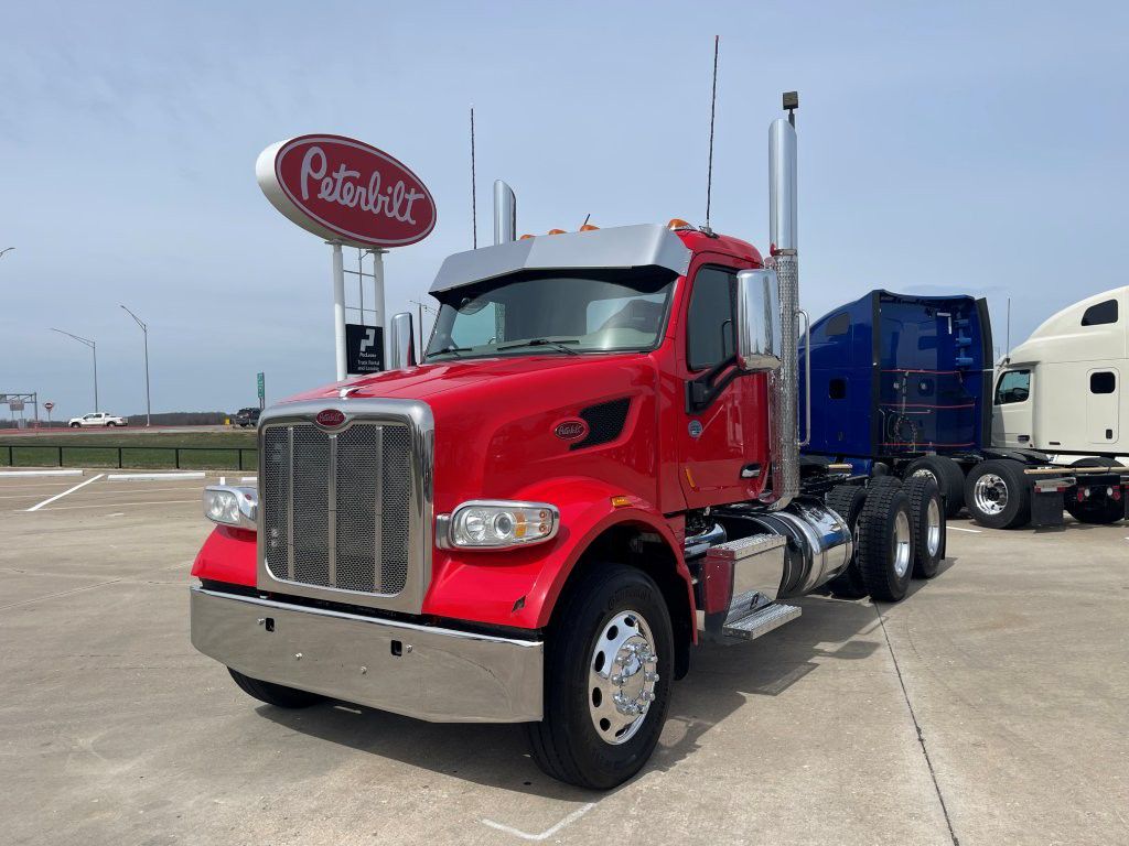 2020 Peterbilt 567