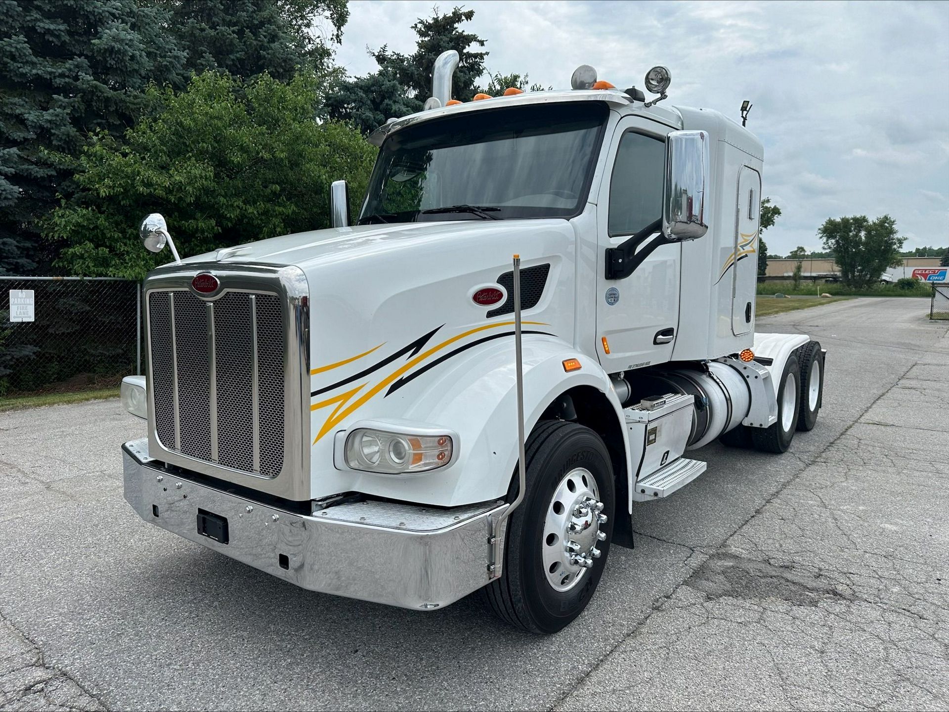 2017 Peterbilt 567