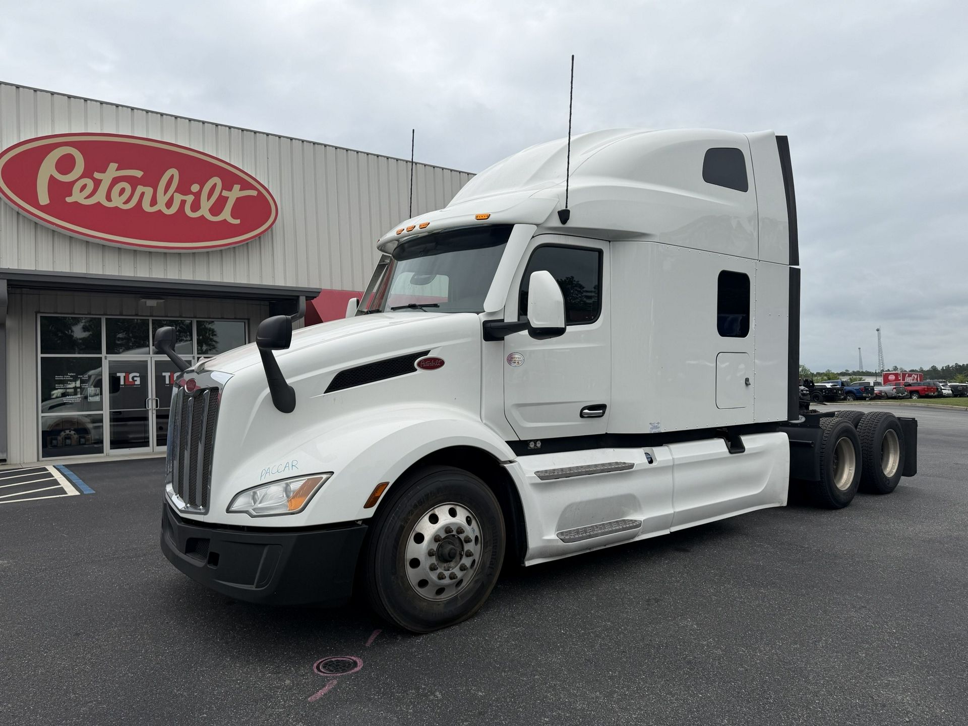 2023 Peterbilt 579