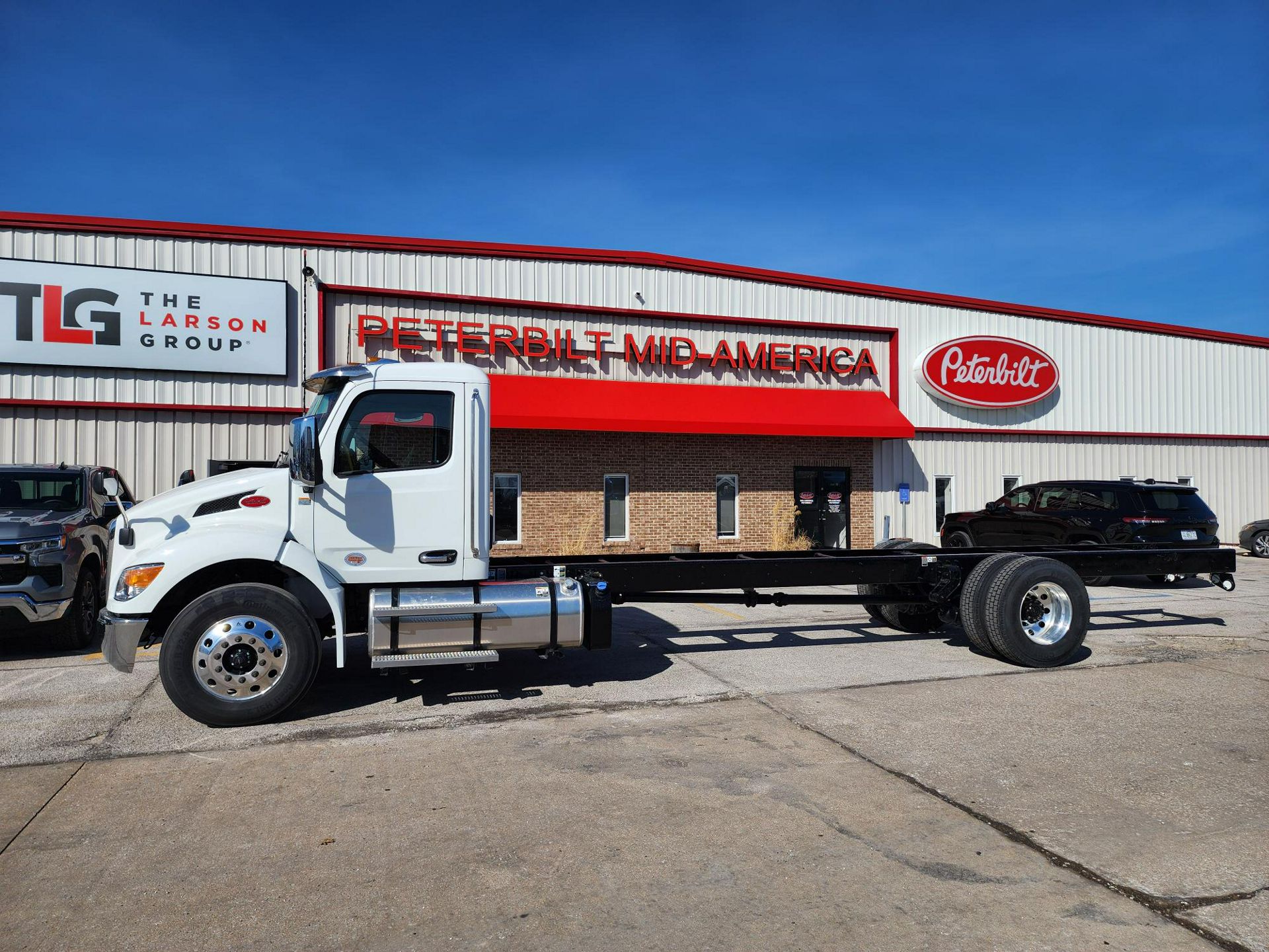 2025 Peterbilt 536