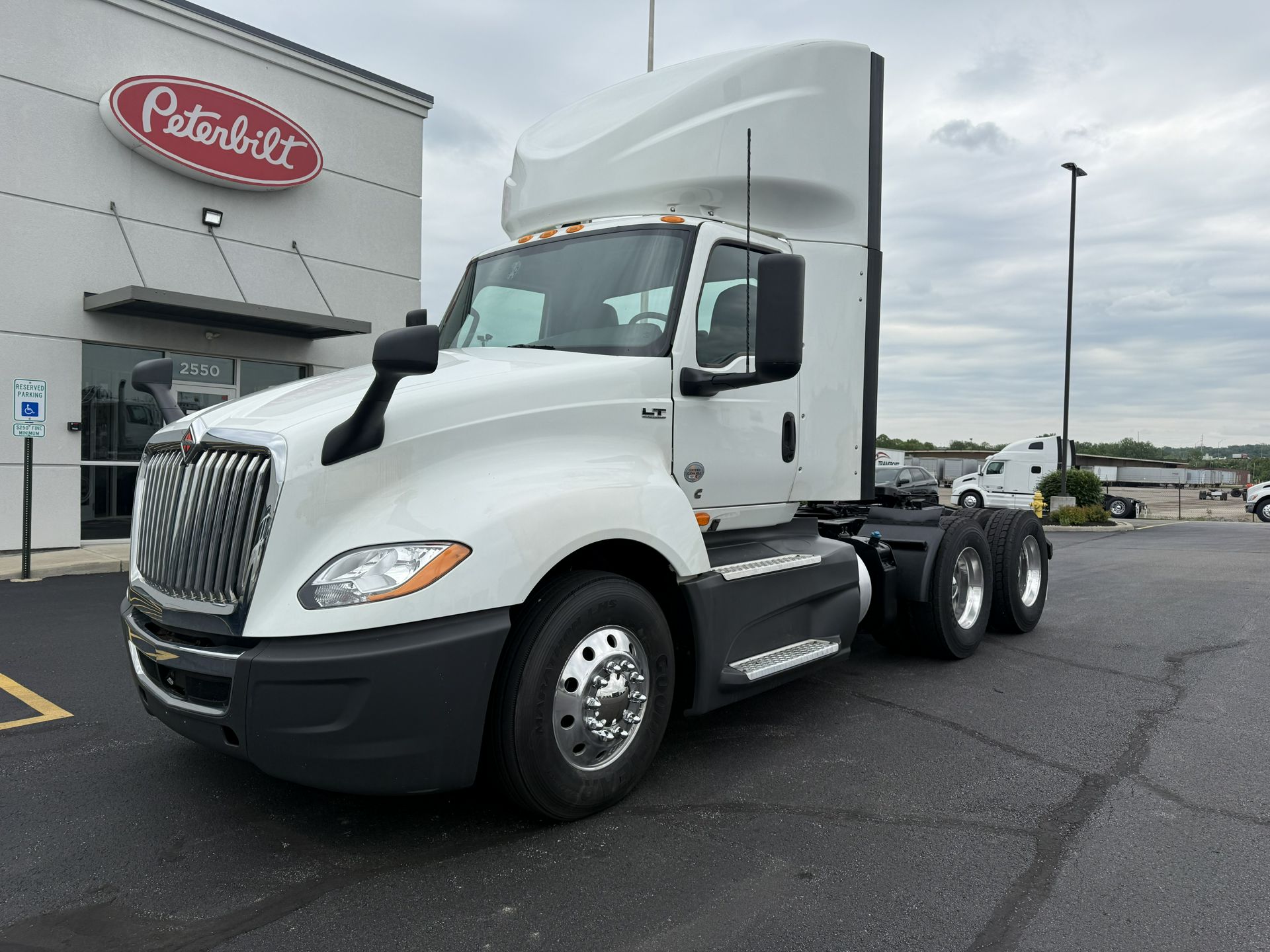 2021 International LT625