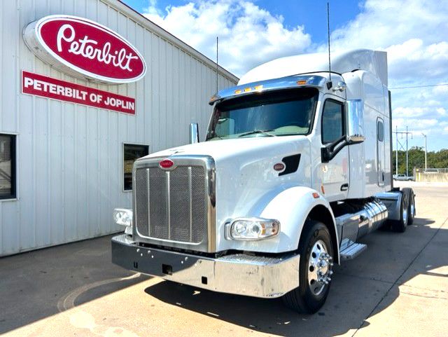 2022 Peterbilt 567