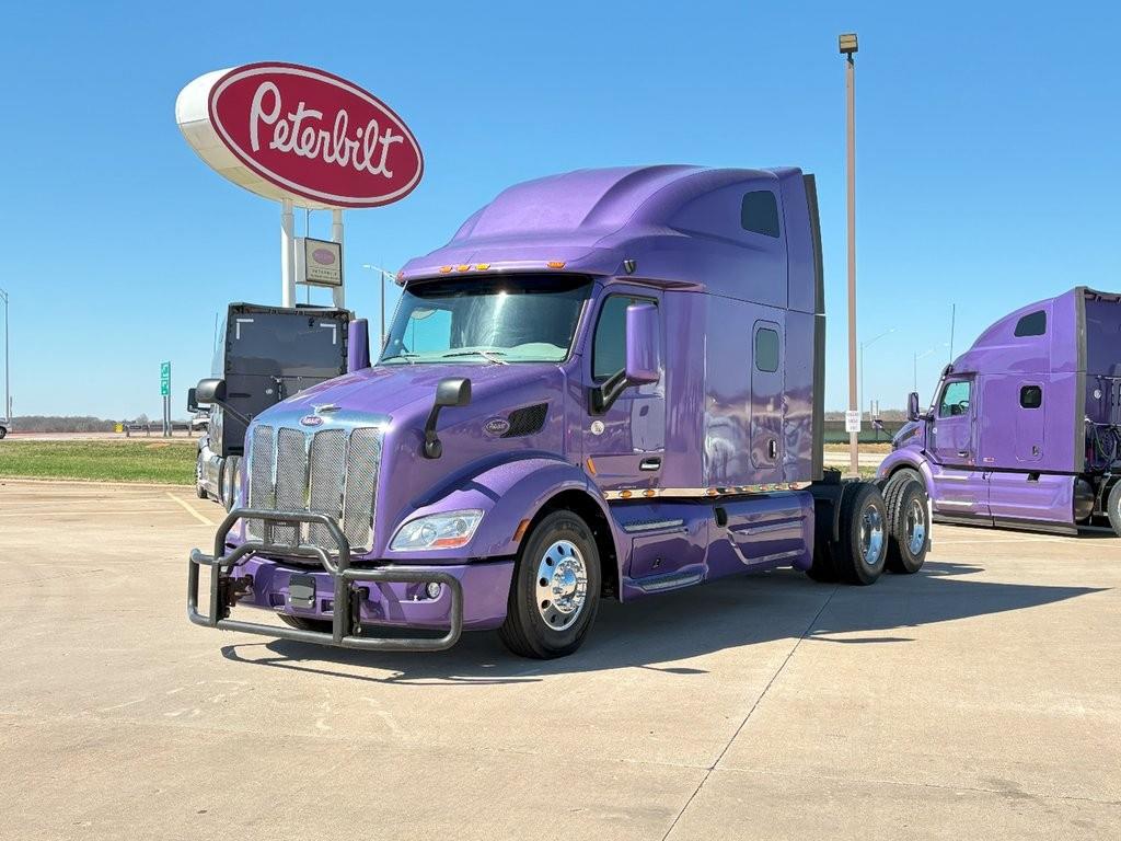 2022 Peterbilt 579