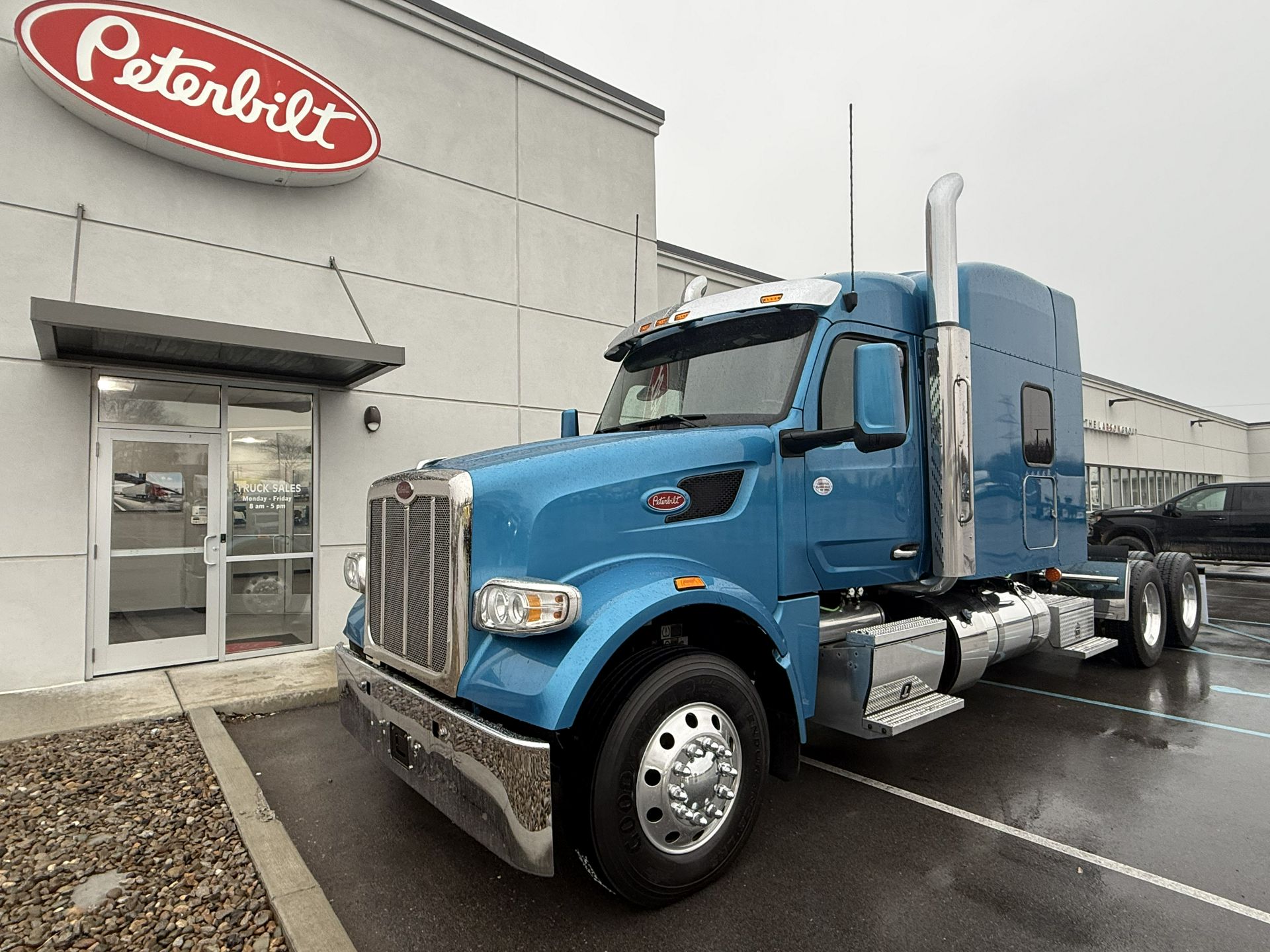 2022 Peterbilt 567