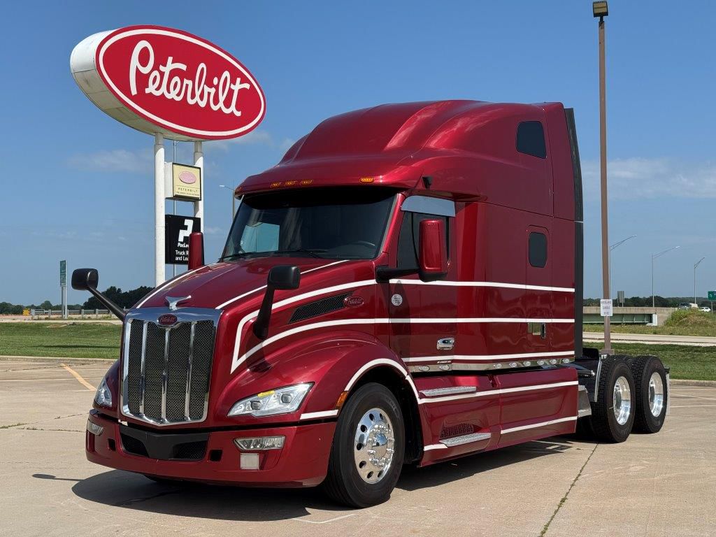 2022 Peterbilt 579