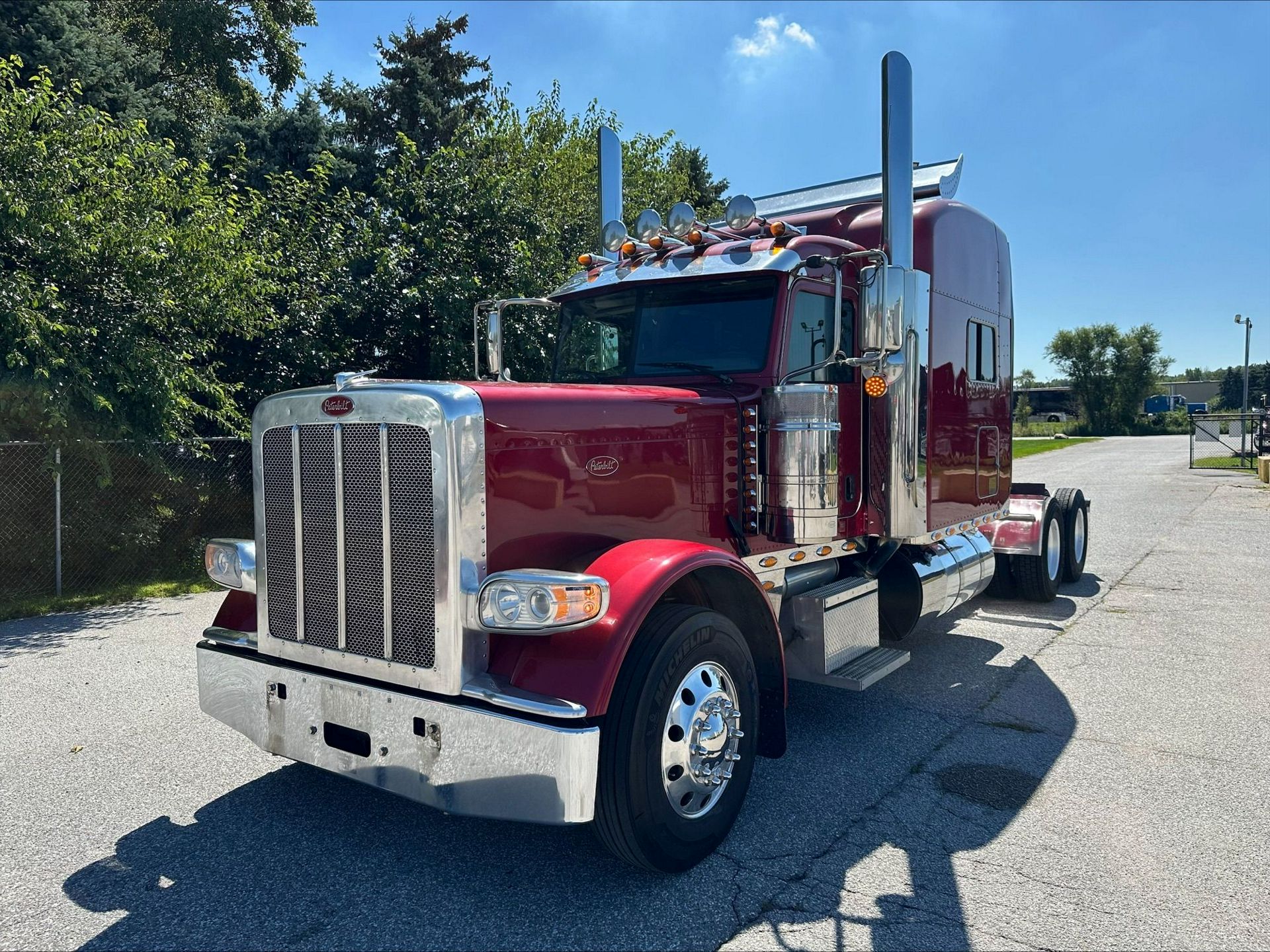 2022 Peterbilt 389