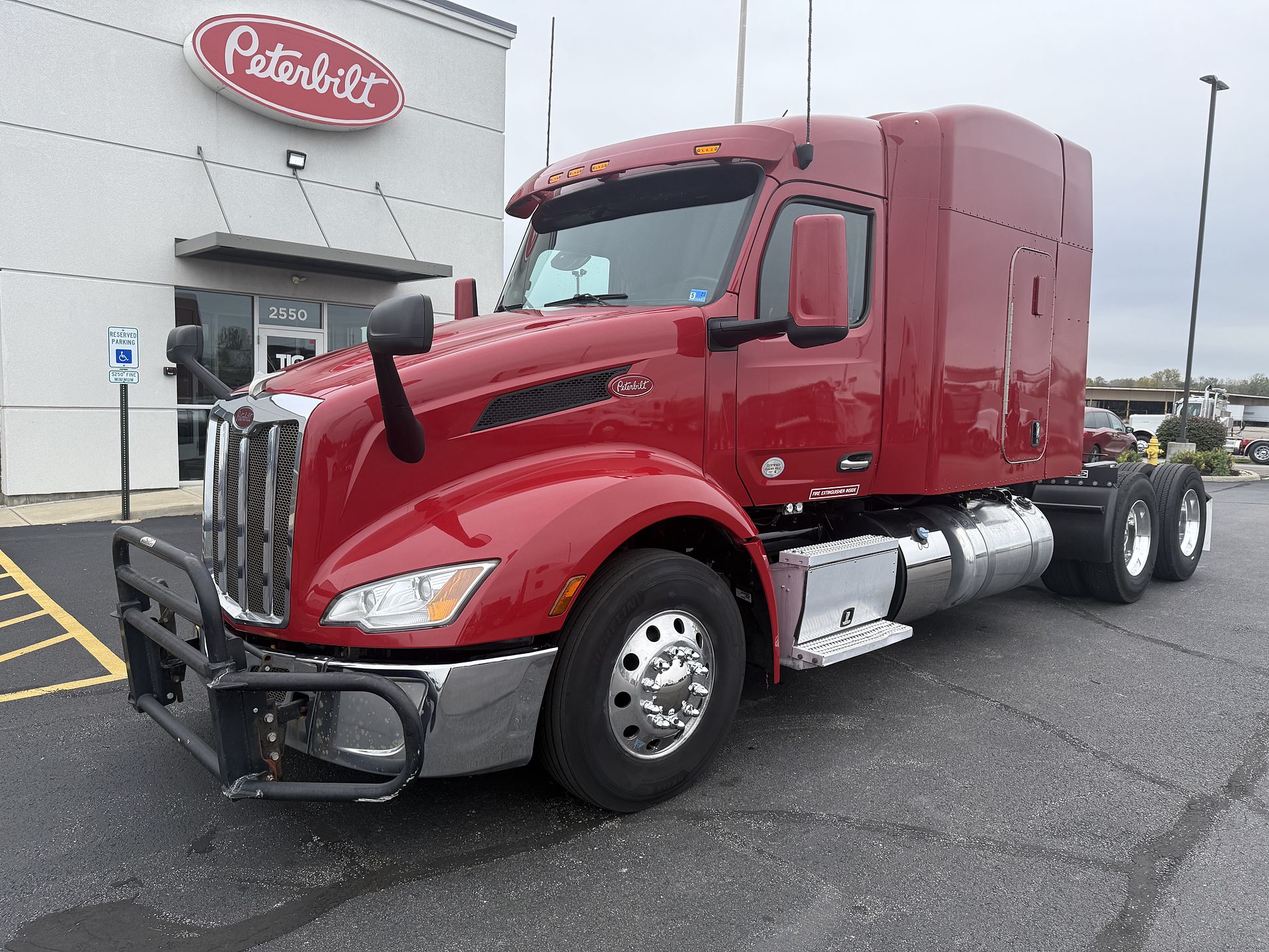 2023 Peterbilt 579