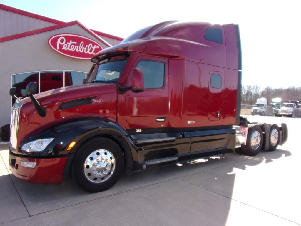 2023 Peterbilt 579