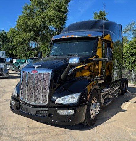 2022 Peterbilt 579