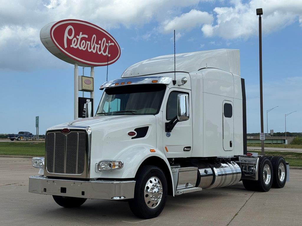 2022 Peterbilt 567