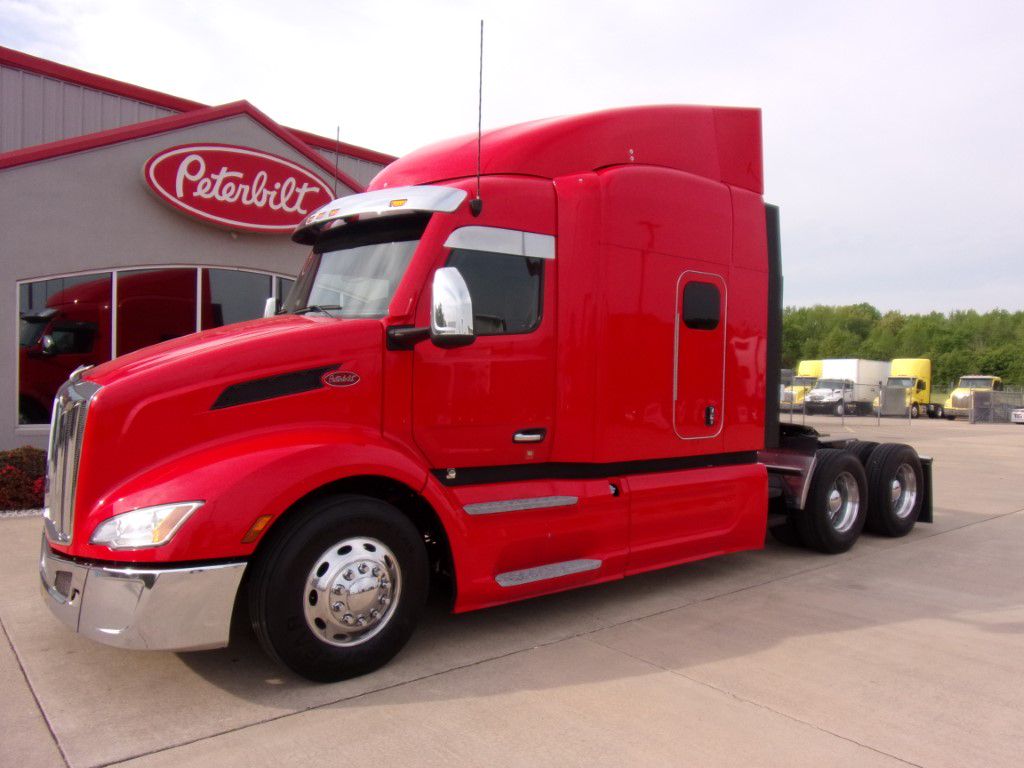 2023 Peterbilt 579