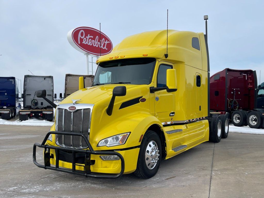 2022 Peterbilt 579
