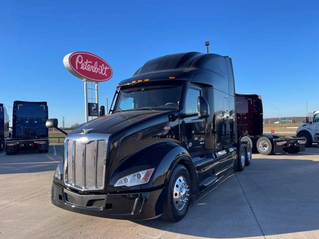 2022 Peterbilt 579