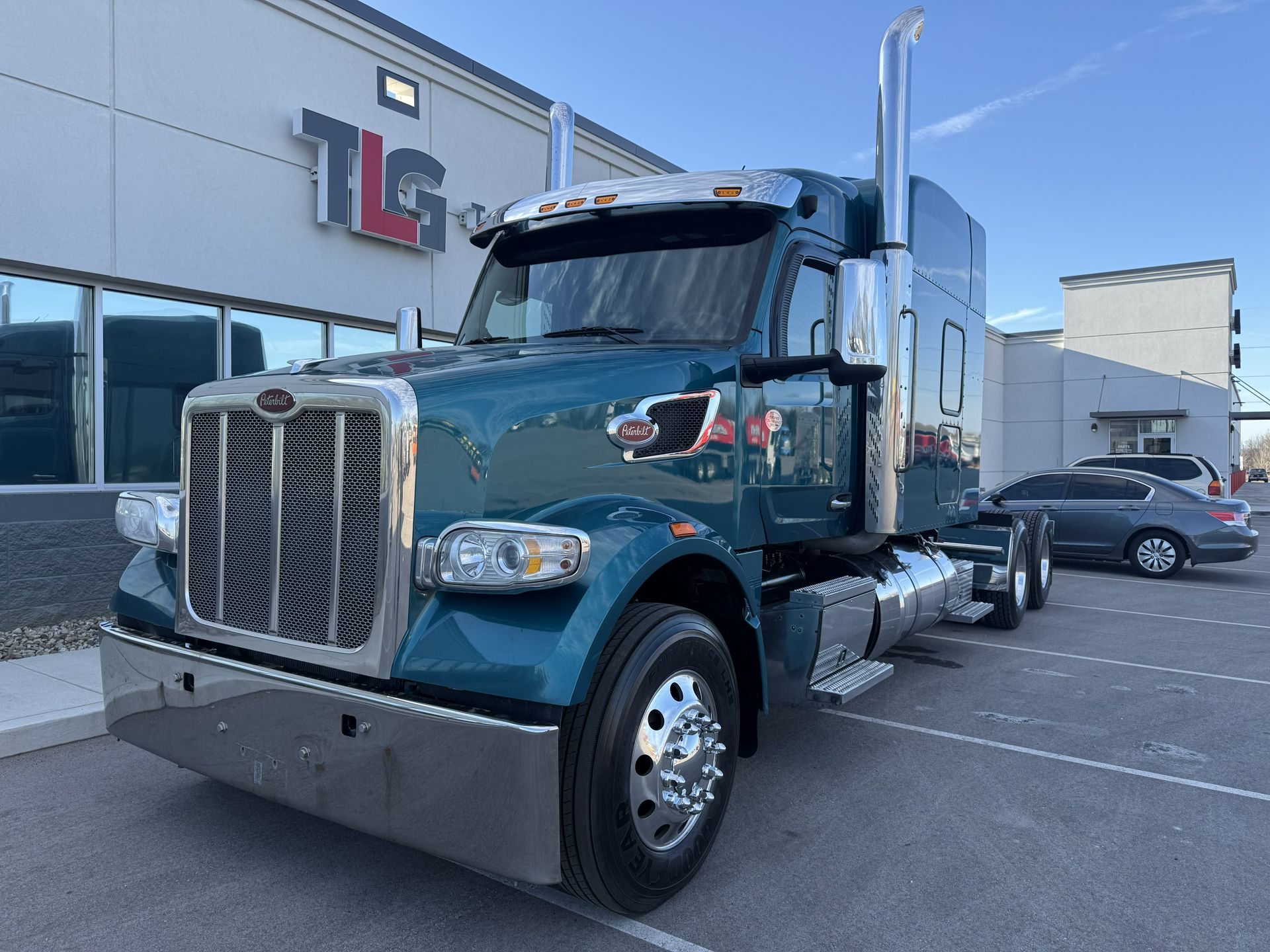 2023 Peterbilt 567