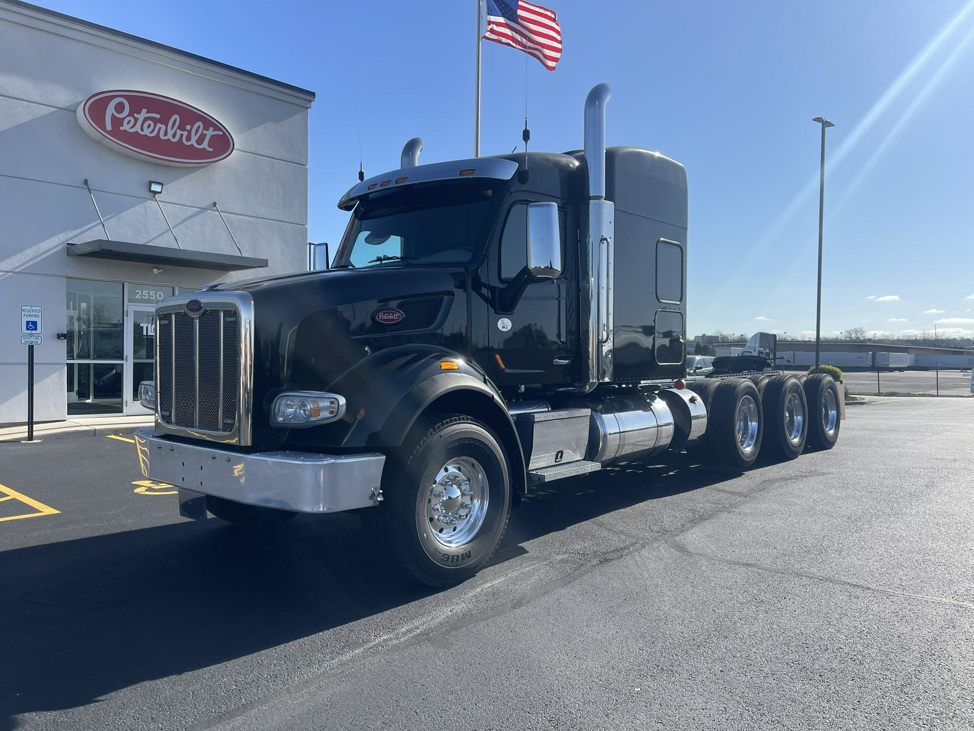2022 Peterbilt 567
