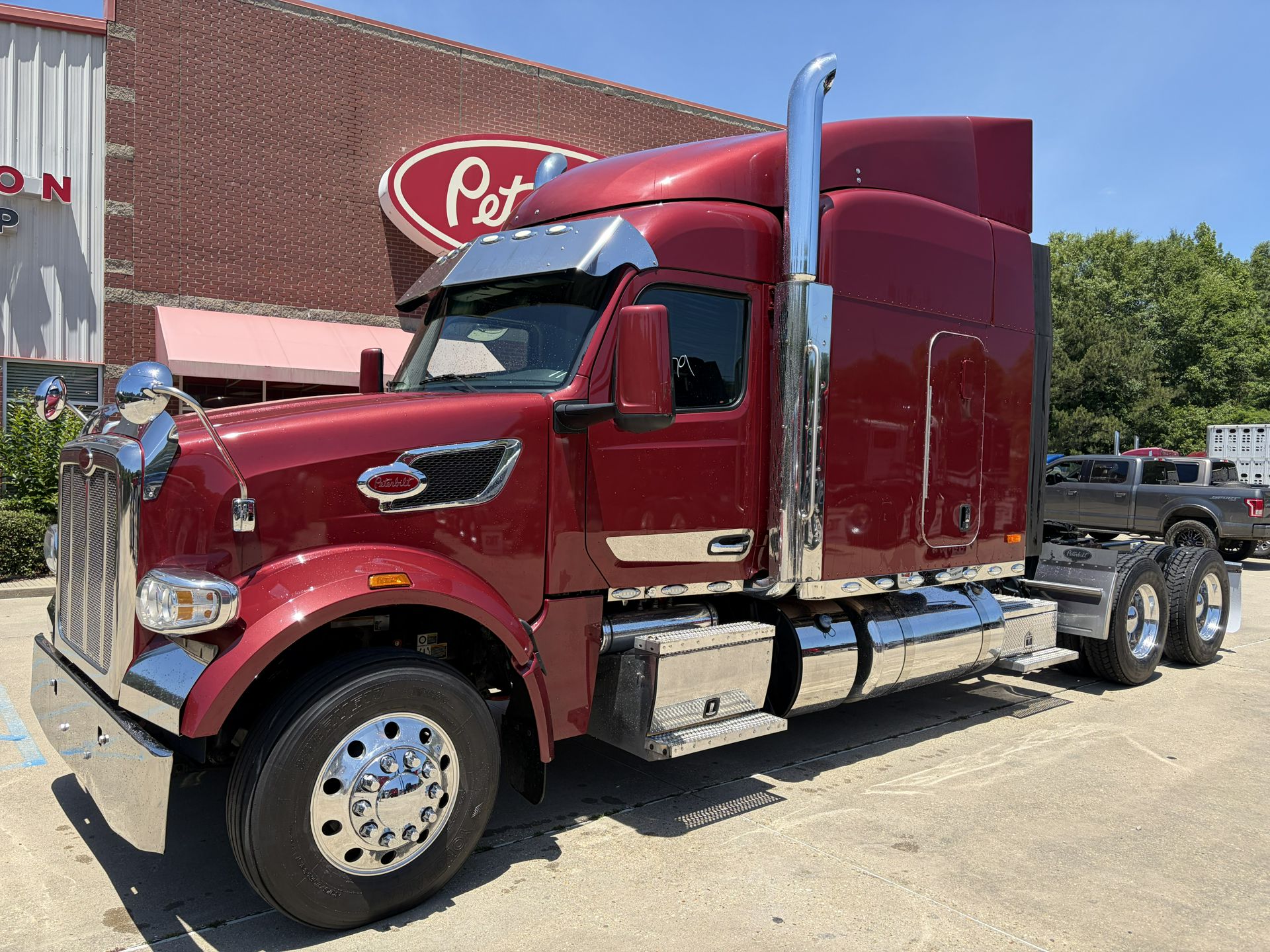 2022 Peterbilt 567