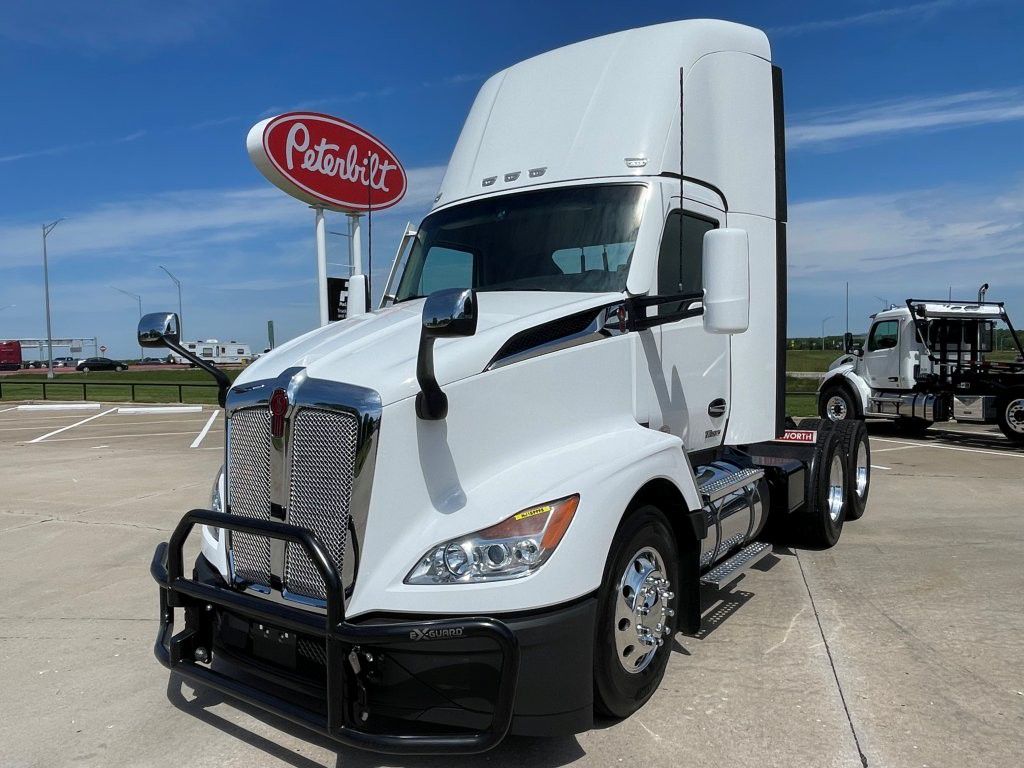 2022 Kenworth T680