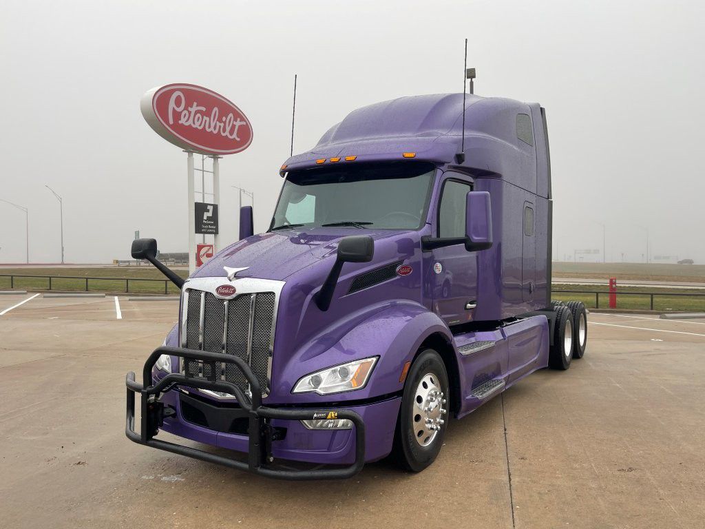2023 Peterbilt 579