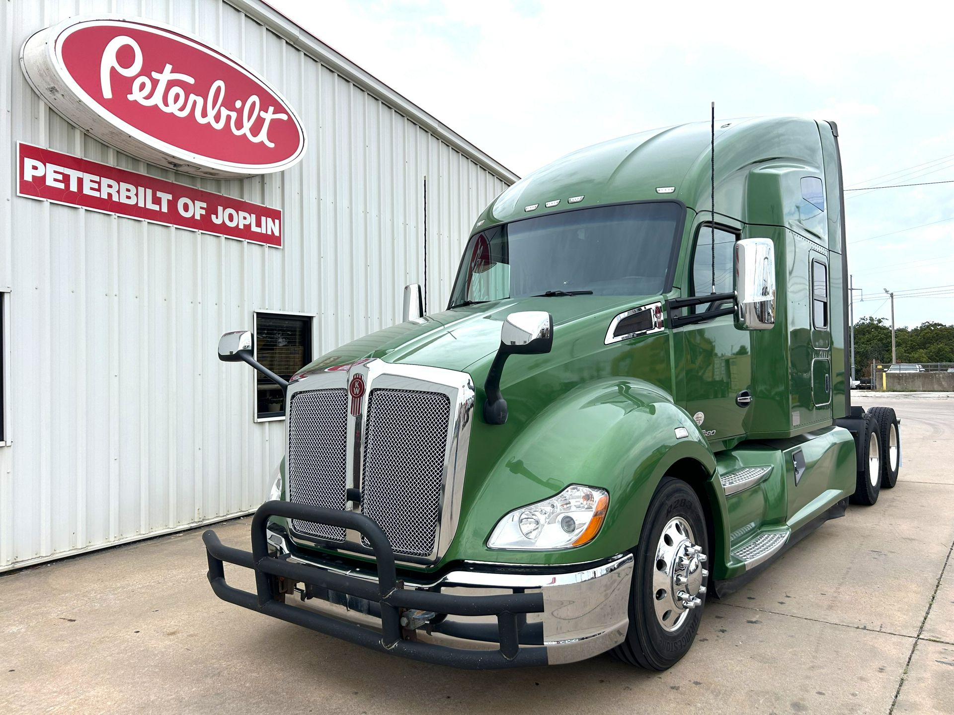 2022 Kenworth T680