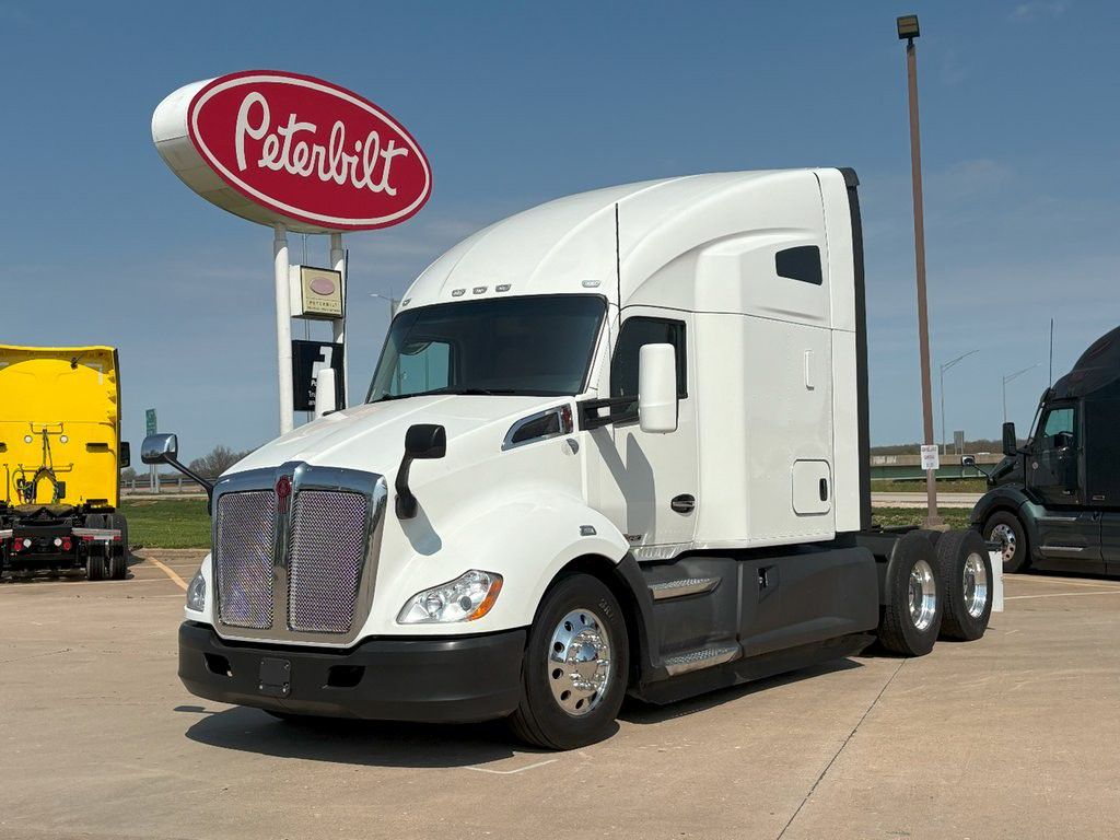 2022 Kenworth T680