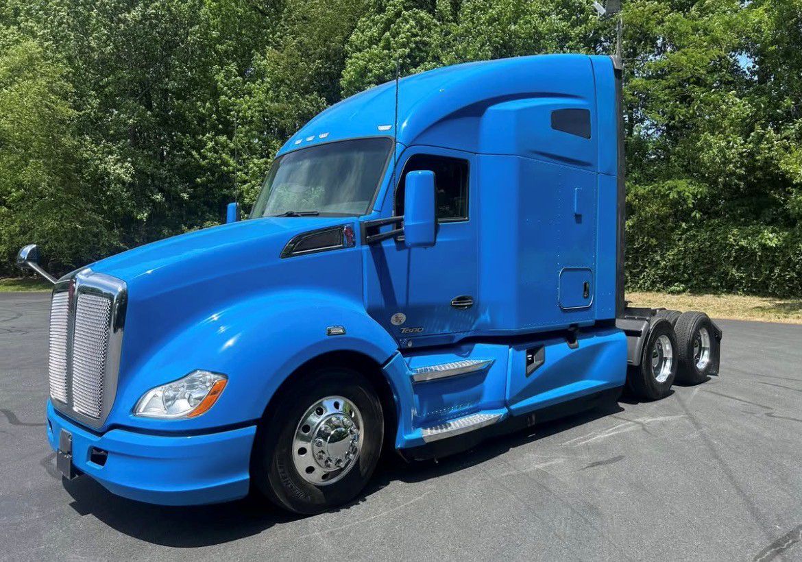 2022 Kenworth T680