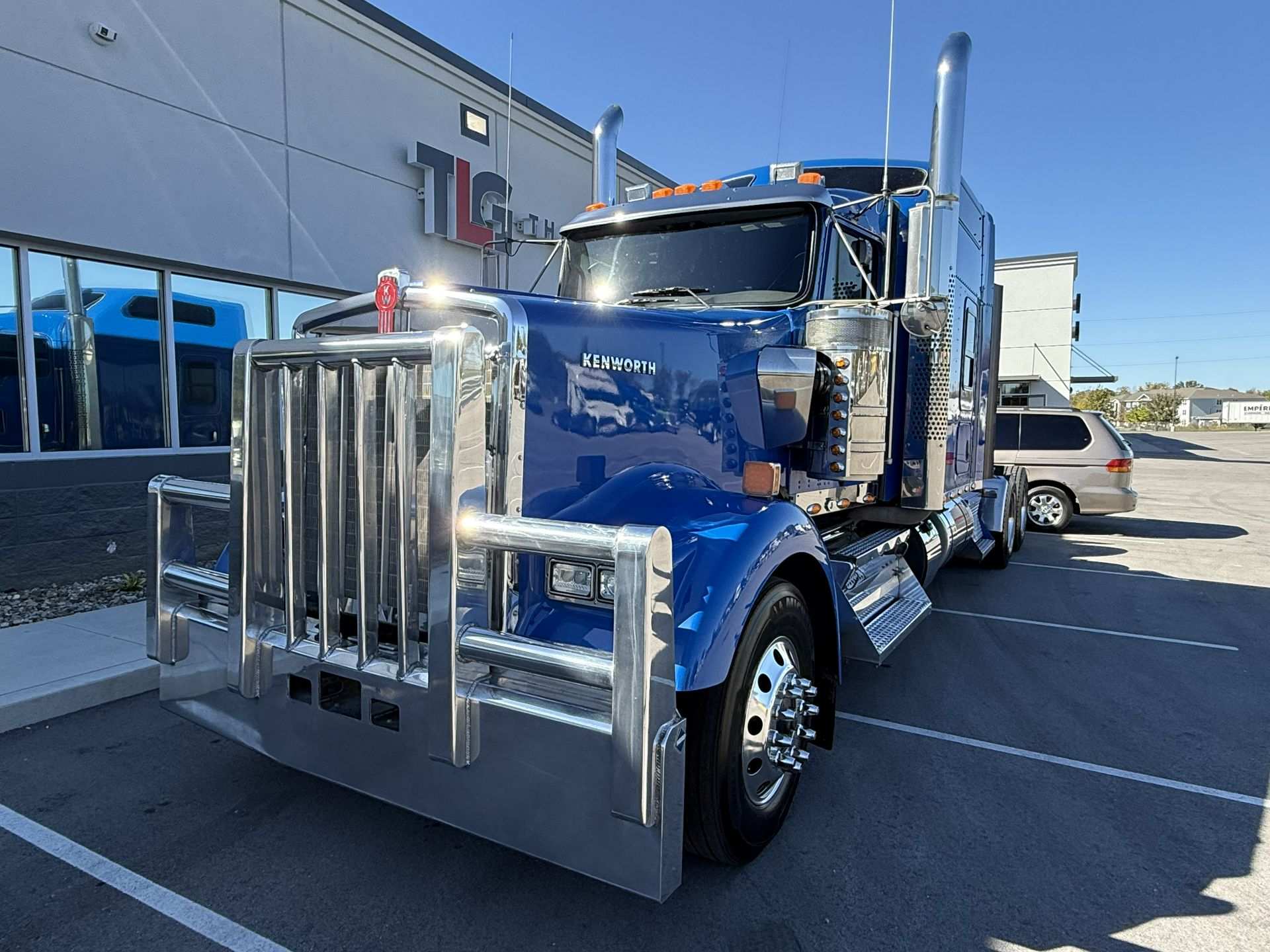 2024 Kenworth W900L