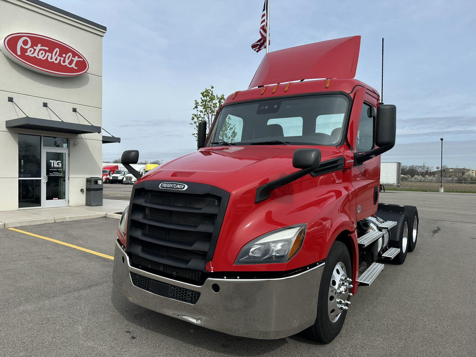 2021 Freightliner CASCADIA 126