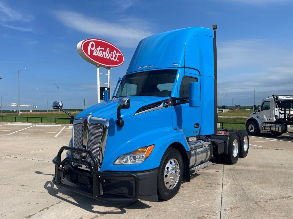 2023 Kenworth T680