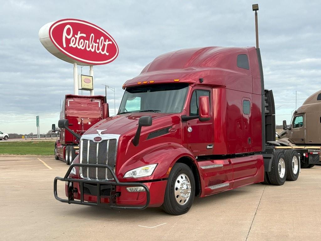 2022 Peterbilt 579