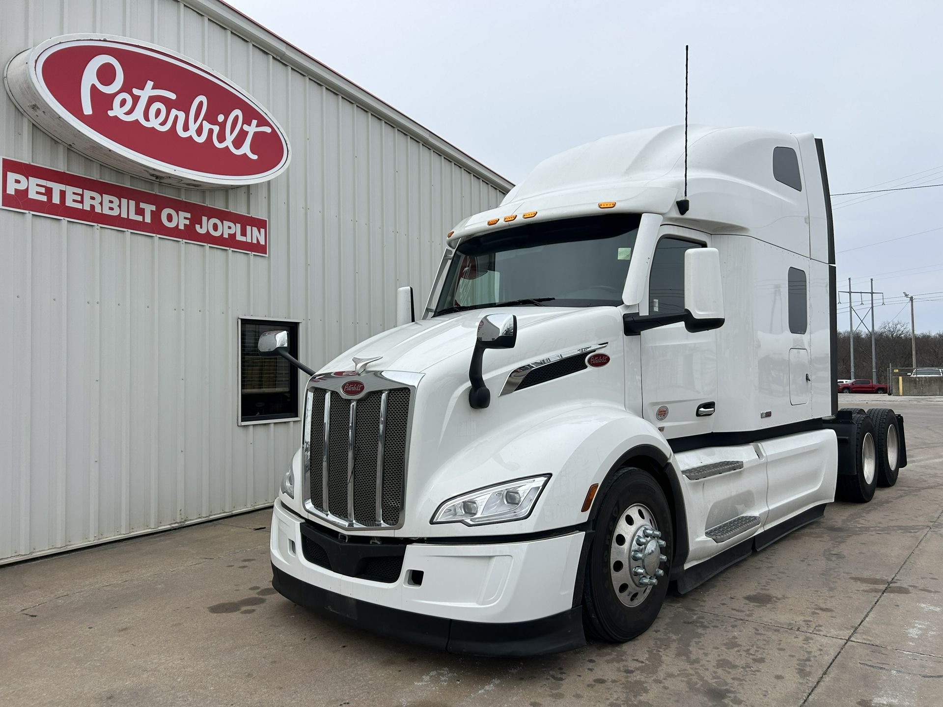 2025 Peterbilt 579