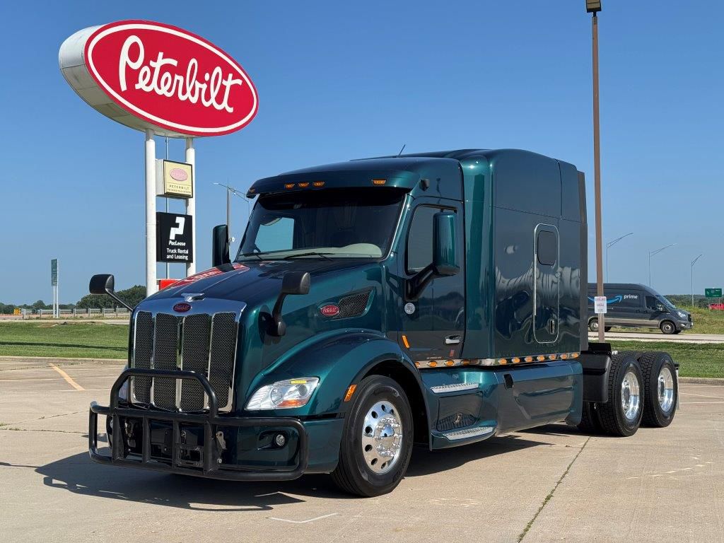 2022 Peterbilt 579