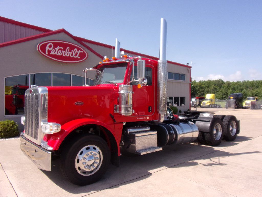 2020 Peterbilt 389