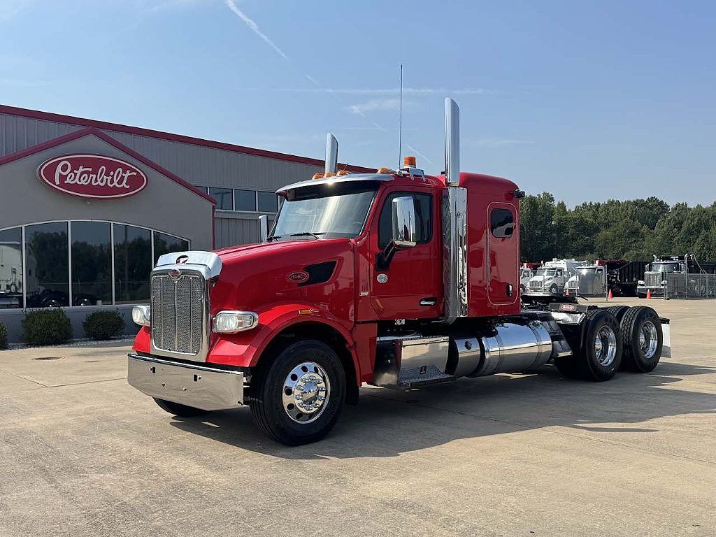 2020 Peterbilt 567