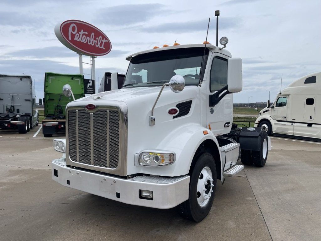 2020 Peterbilt 567